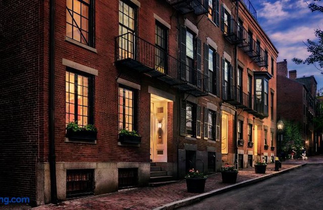 Charming & Stylish Studio on Beacon Hill #12