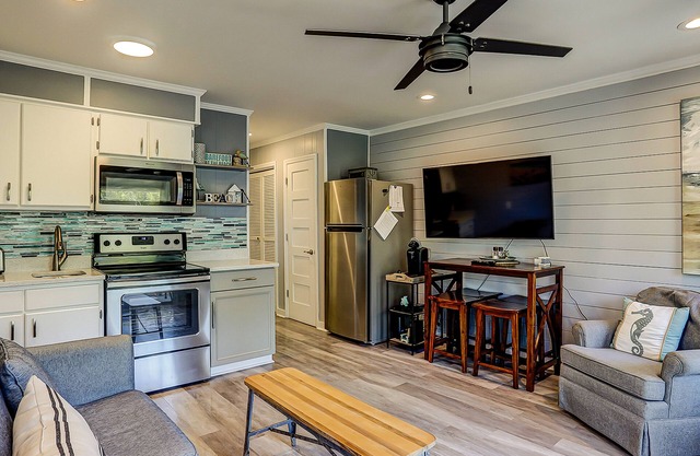 Stunning Newly Renovated Condo w/Ocean View & Shared Pool - Close to the Beach