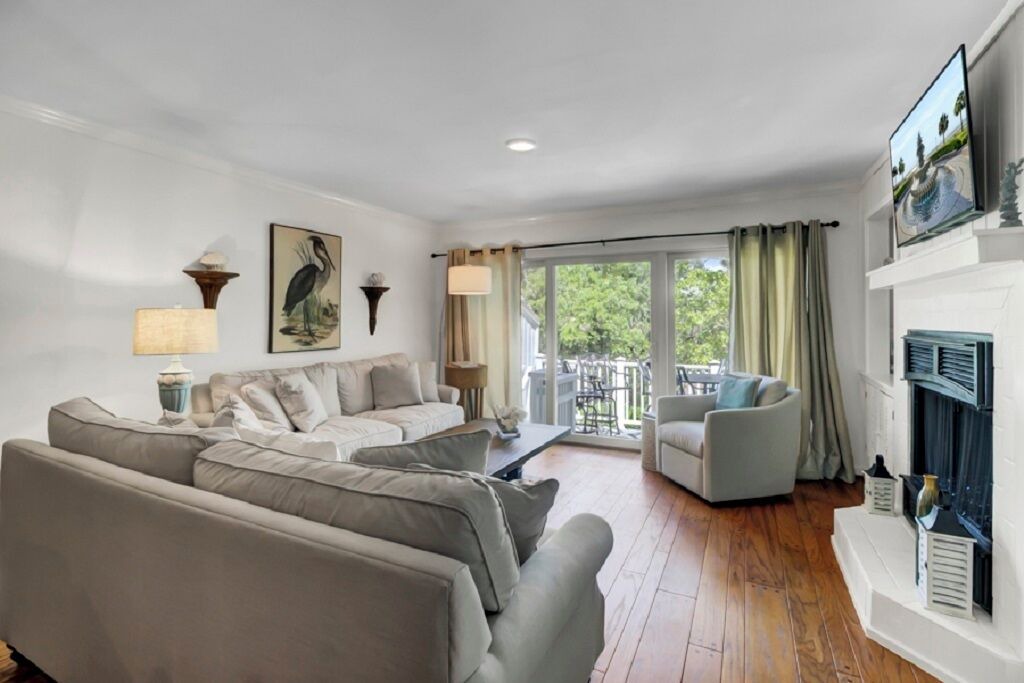 Twin Oaks Condo | Award-Winning Resort Amenities | Racquet Club Villa 37
