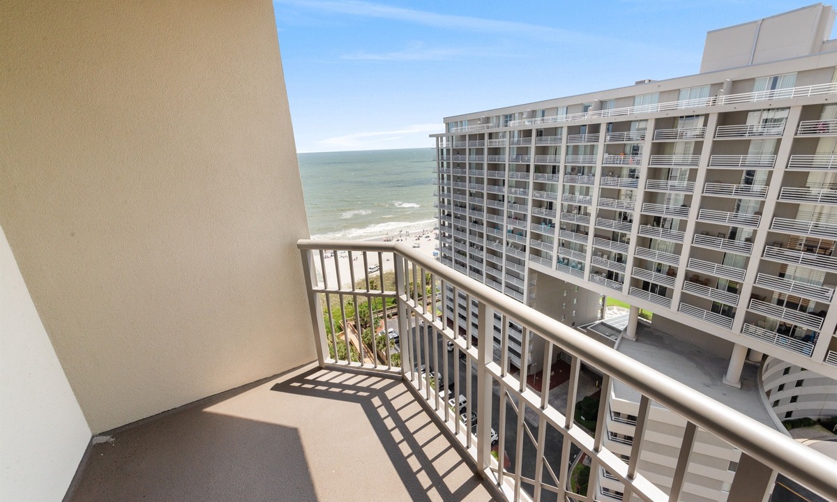 Arcadian Shores Apartment | Royale Palms 1402H Oceanview Studio w/Pool & Beach