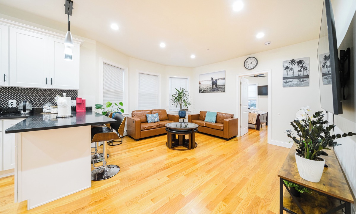 Worcester Apartment | Newly Renovated 4BR Worcester Home Pet-Friendly Near I-290 & Park 16-2