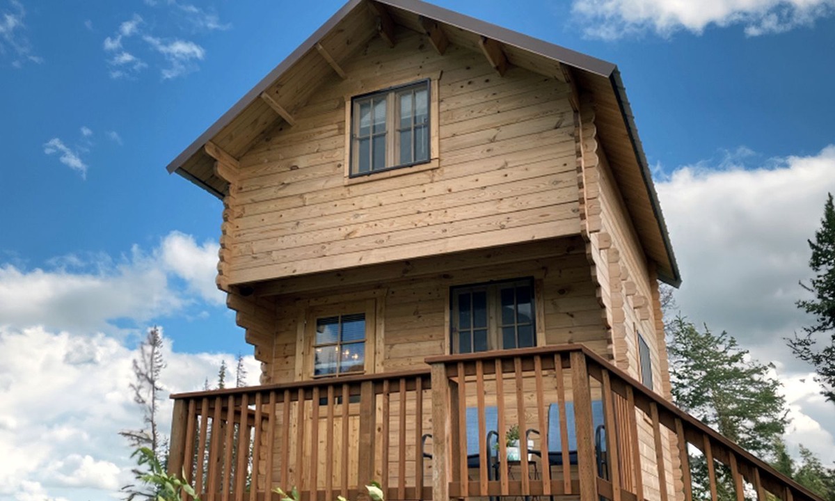 Denali Cabin | Romantic Lakefront Cabin with Mountain Views, Perfect for a Trip to Cantwell, Alaska