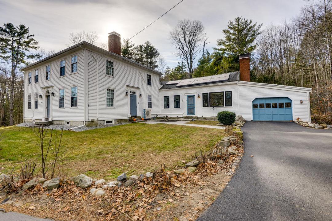 Royalston House | Historic Home w/Modern Updates on < 4 Acres