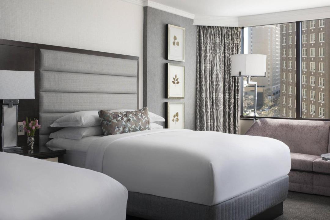 Peachtree Center Hotel | The Ritz-Carlton Atlanta