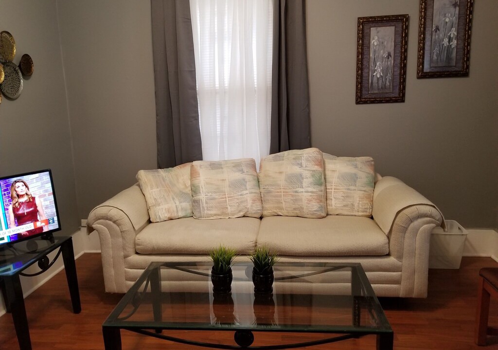 Photo of Livingroom in Atlanta University Center