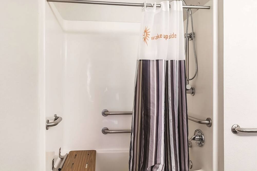 Photo of Bathroom in Arsenal