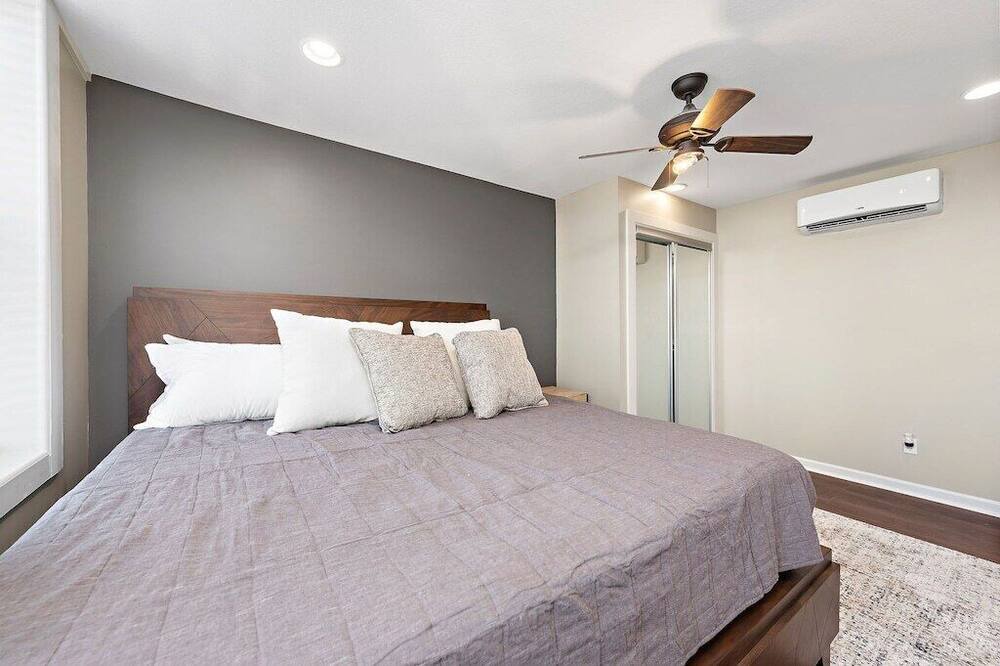 Photo of Bedroom in Downtown Kansas City