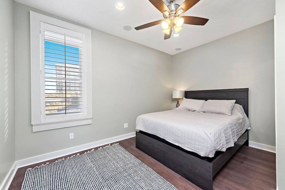 Photo of Bedroom in Downtown Kansas City