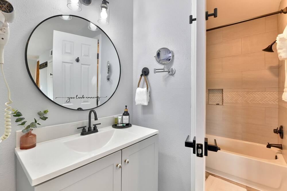 Photo of Bathroom in Galveston