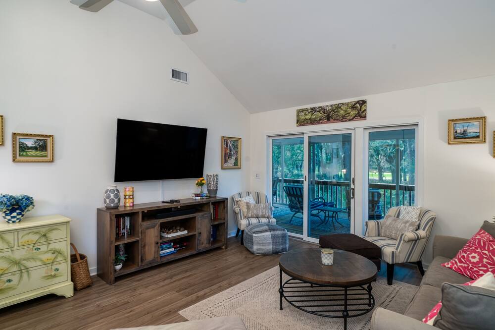 Photo of Outdoor in Tarpon Pond