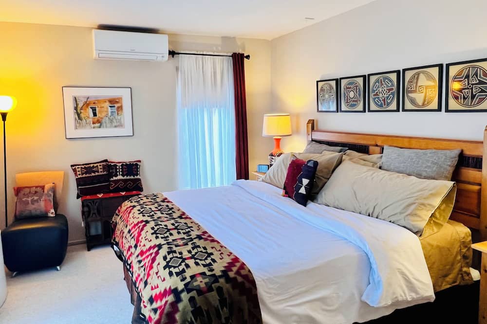 Photo of Bedroom in Eldorado at Santa Fe