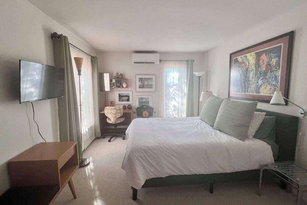 Photo of Bedroom in Eldorado at Santa Fe