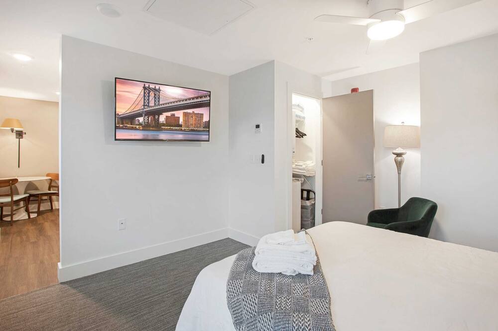 Photo of Bedroom in Hanover Place