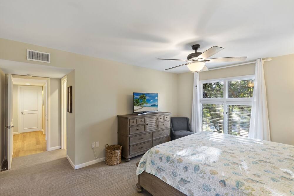 Photo of Bedroom in Palmetto Dunes