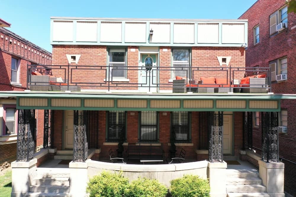 Photo of Others in Hanover Place