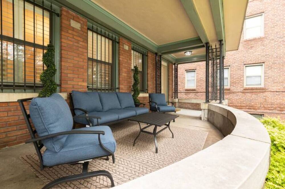 Photo of Outdoor in Hanover Place