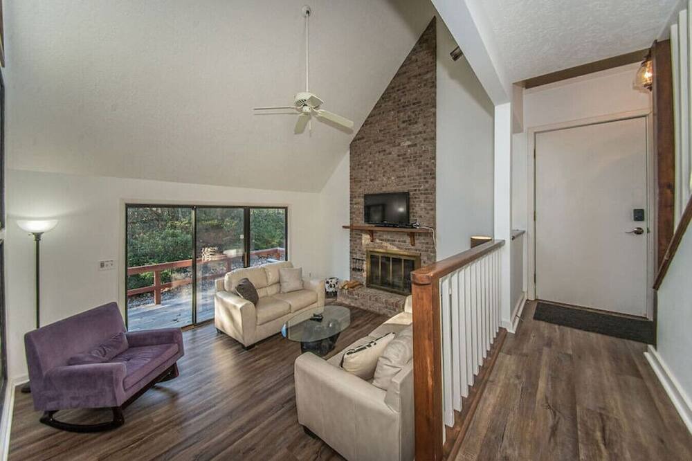Photo of Bedroom in Landrum