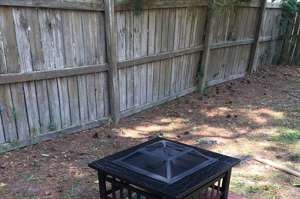 Photo of Outdoor in Huntcliff