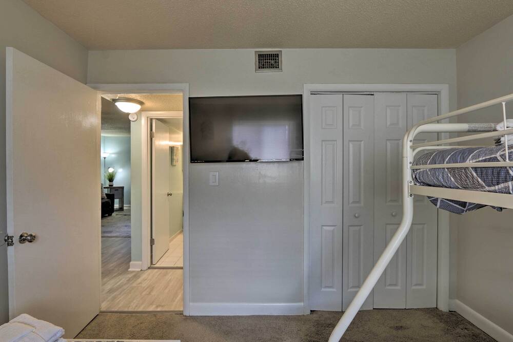 Photo of Bedroom in Palmetto Dunes