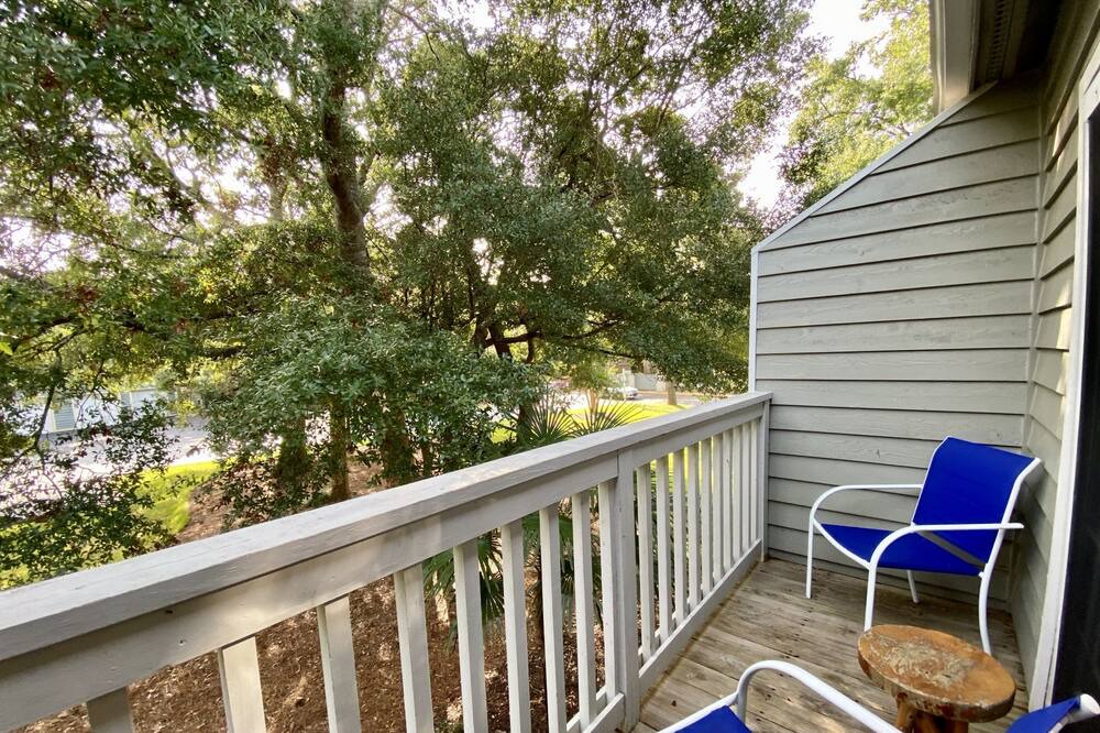 Photo of Patio Balcony in Arcadian Shores