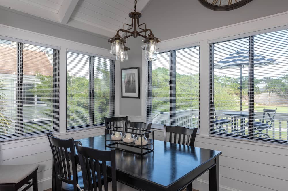 Photo of Kitchen in Sealoft Villas