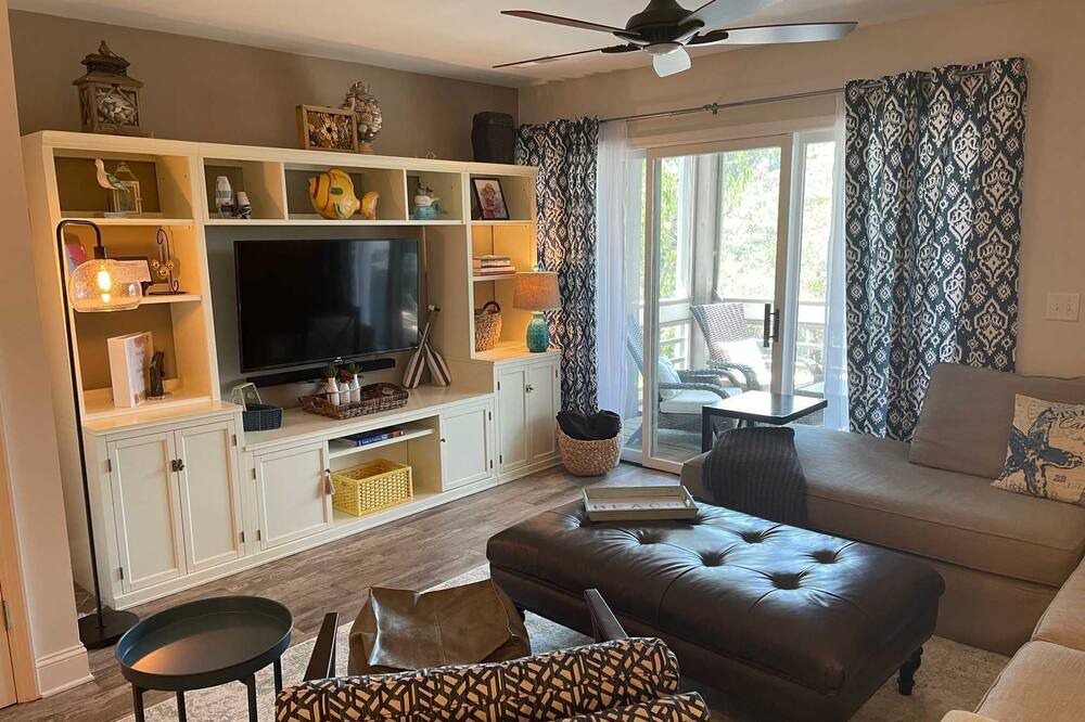 Photo of Bedroom in Seabrook Island