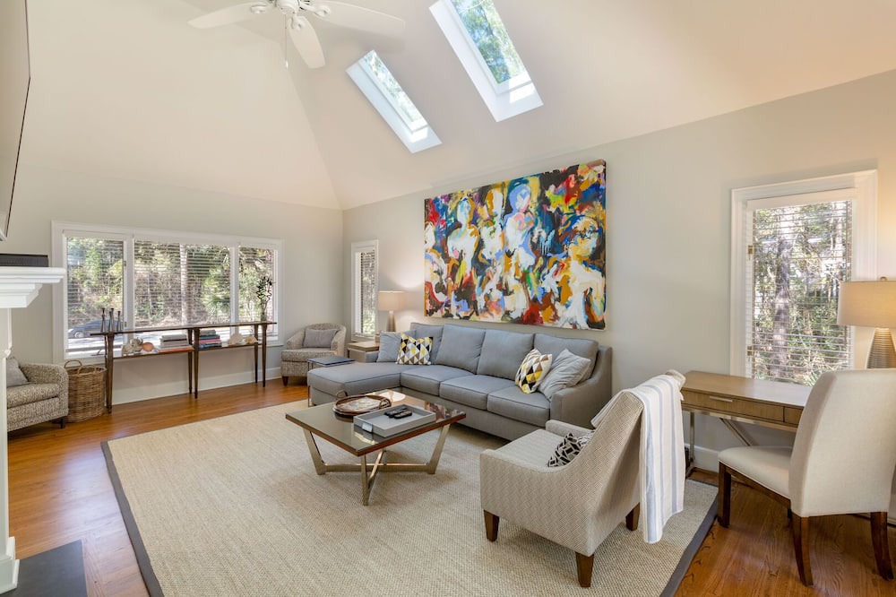 Photo of Livingroom in Vanderhorst Plantation