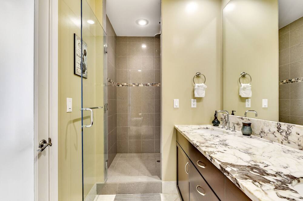Photo of Bathroom in Galveston