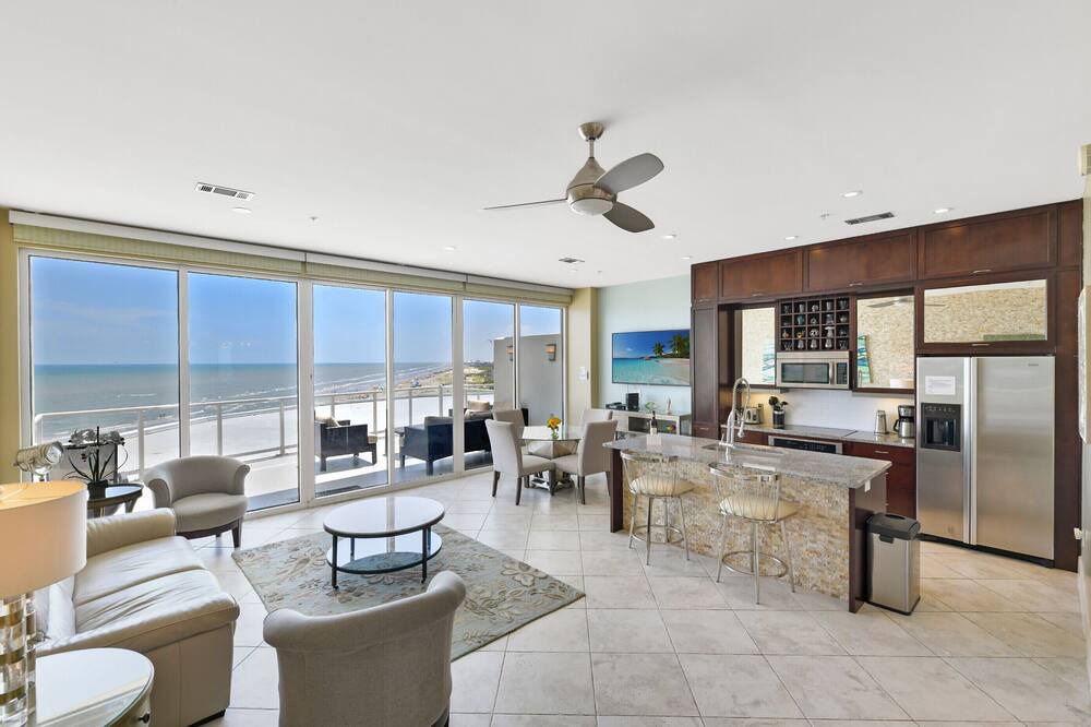 Photo of Bedroom in Galveston