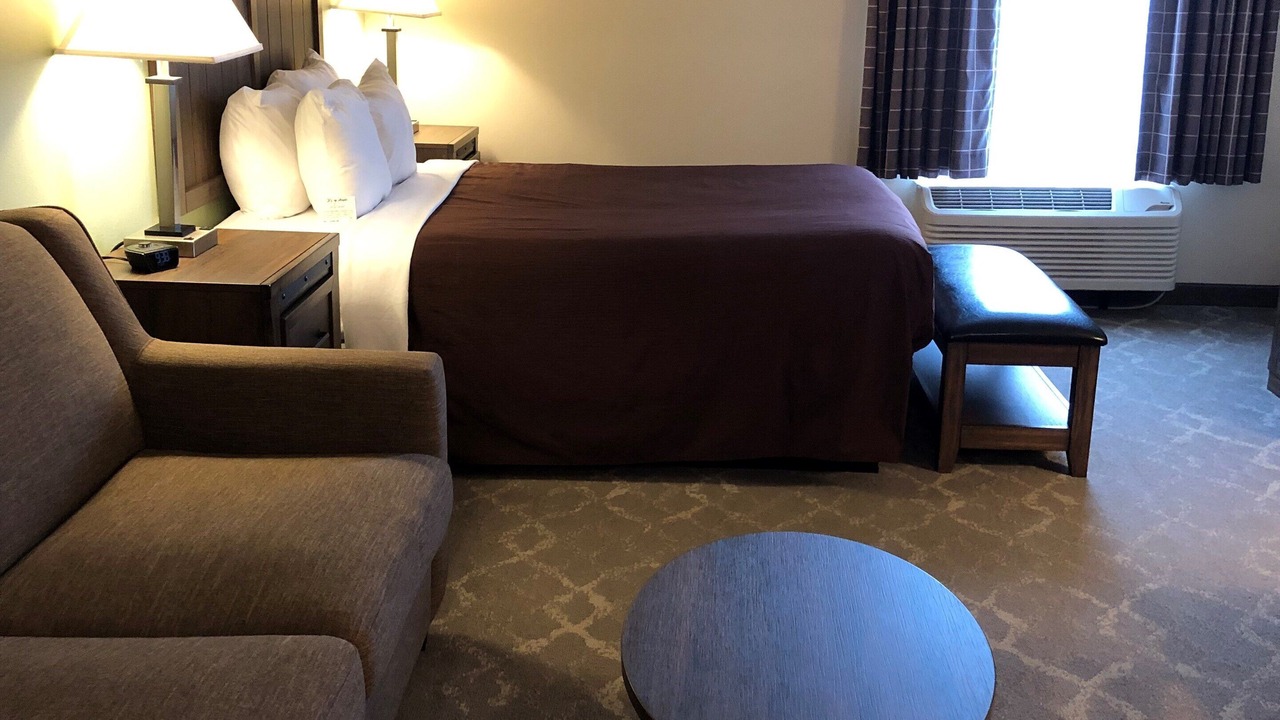 Photo of Bedroom in Mendenhall Valley