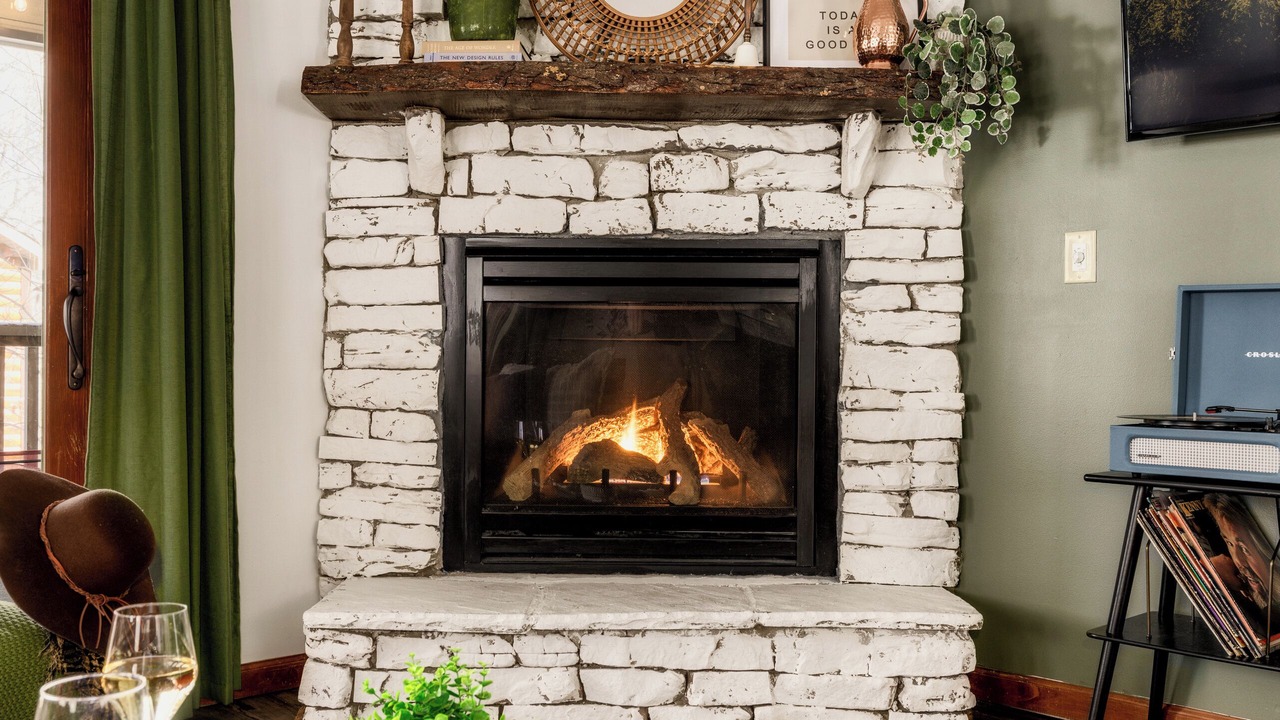 Photo of Livingroom in Wears Valley