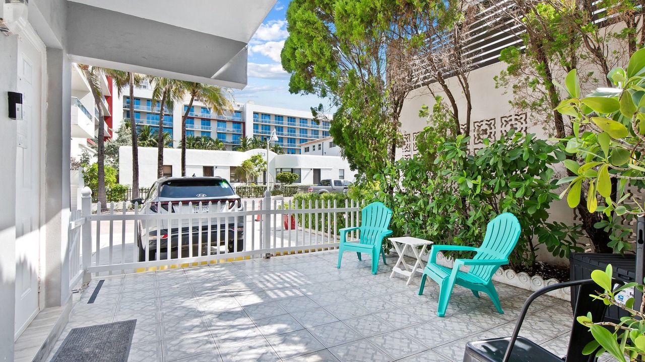 Photo of Outdoor in Hollywood