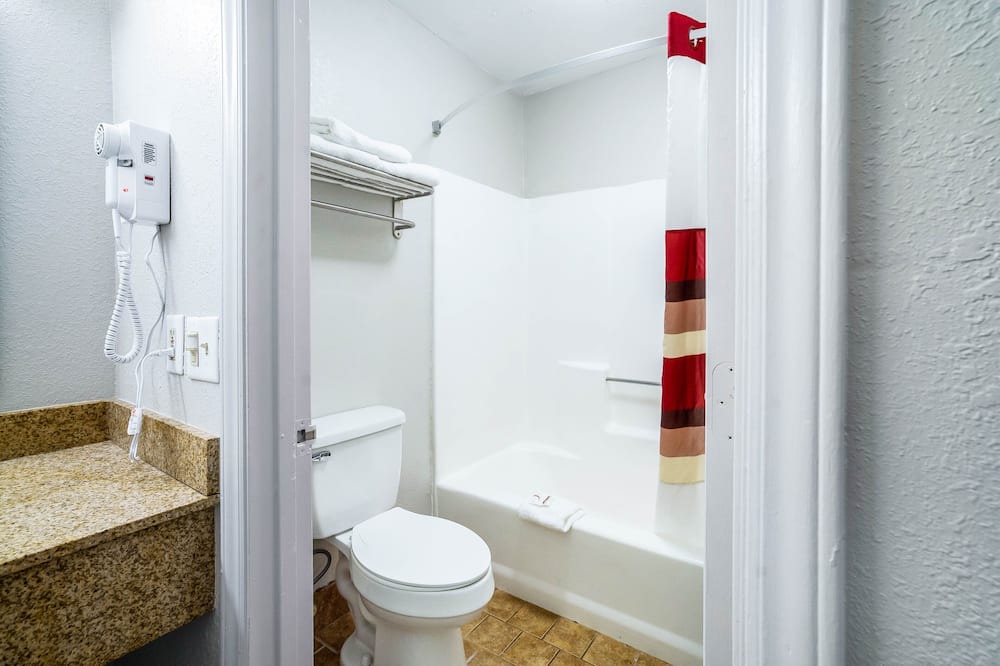 Photo of Bathroom in Arcadia