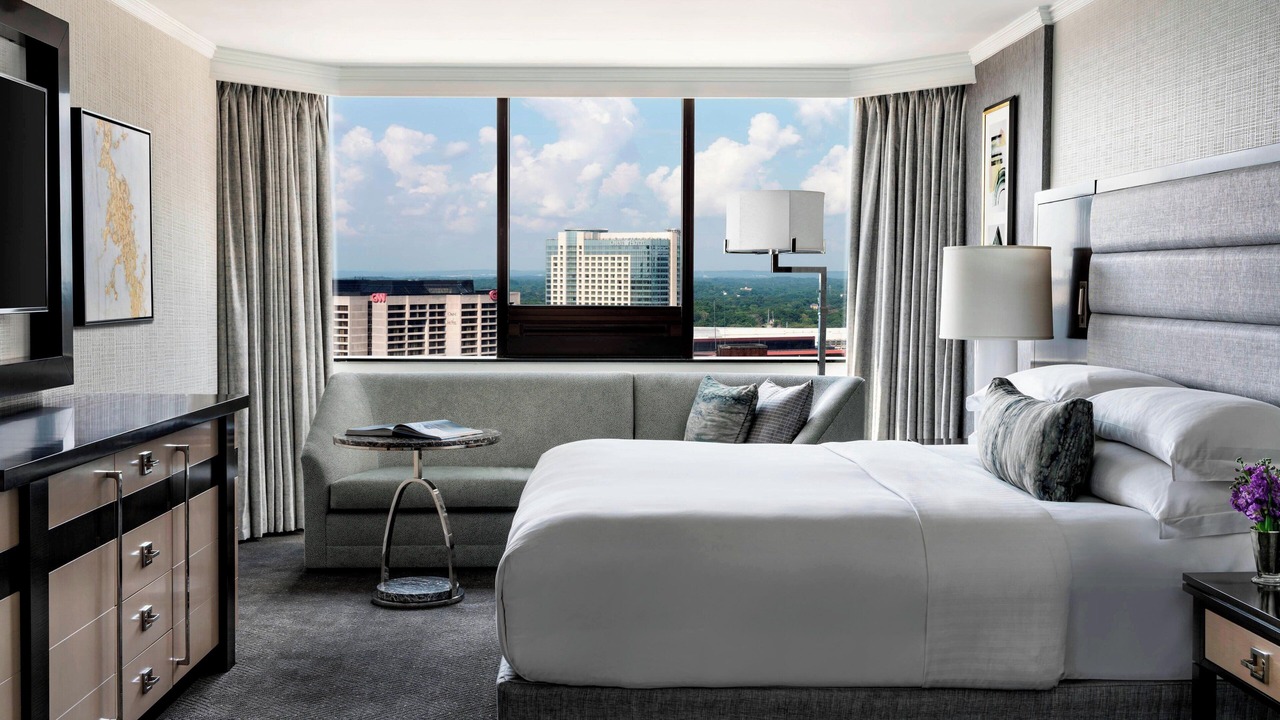 Photo of Bedroom in Peachtree Center