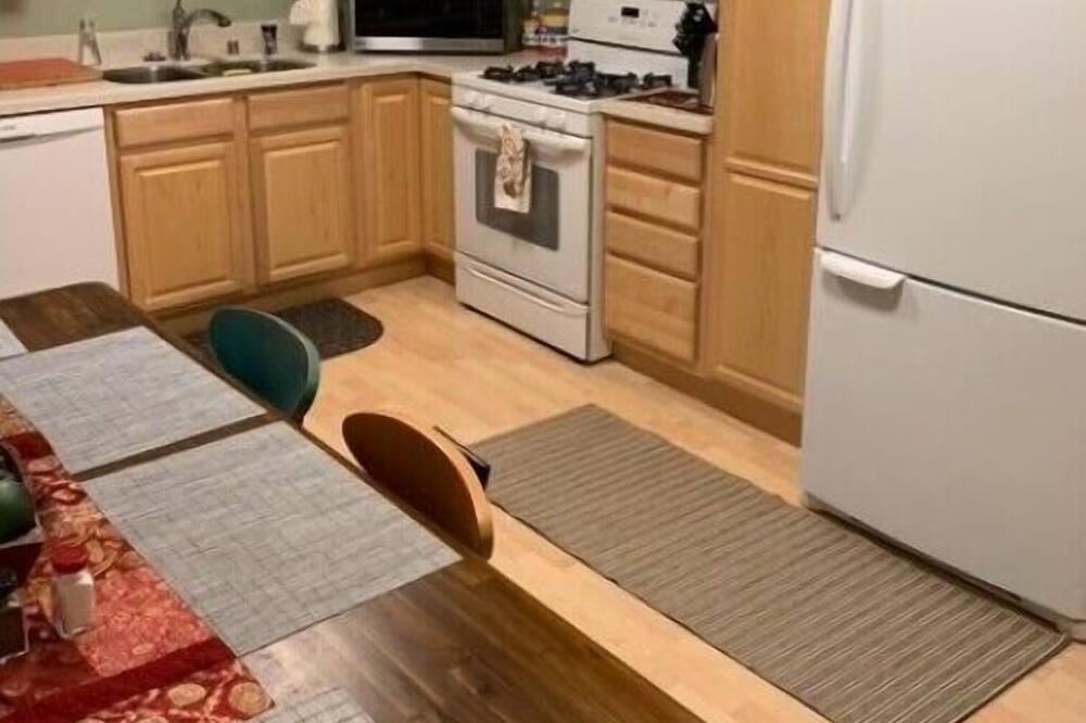 Photo of Kitchen in Bayshore - Klatt