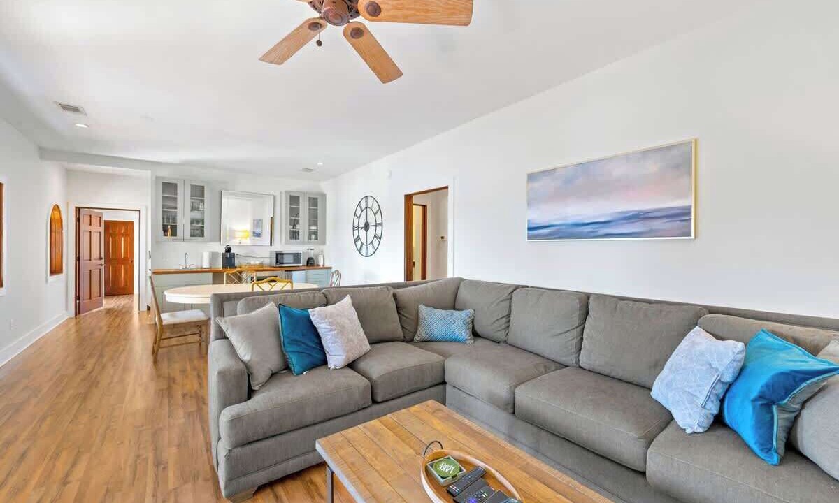 Photo of Livingroom in Eatonton