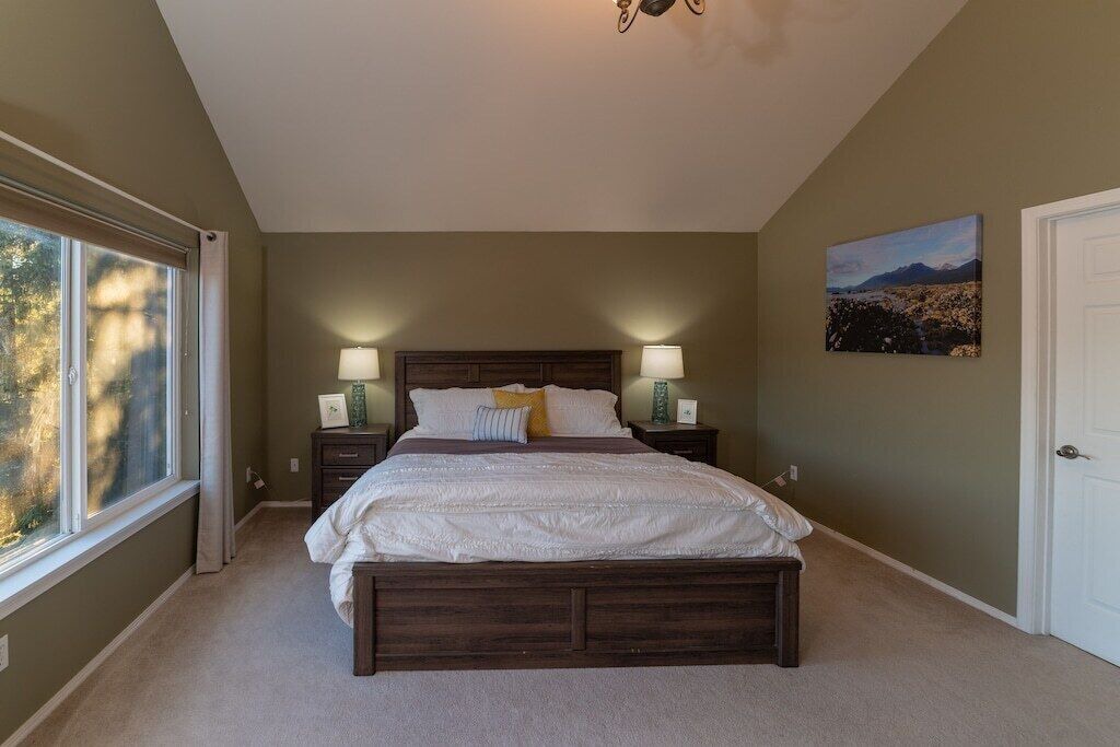 Photo of Bedroom in Juneau