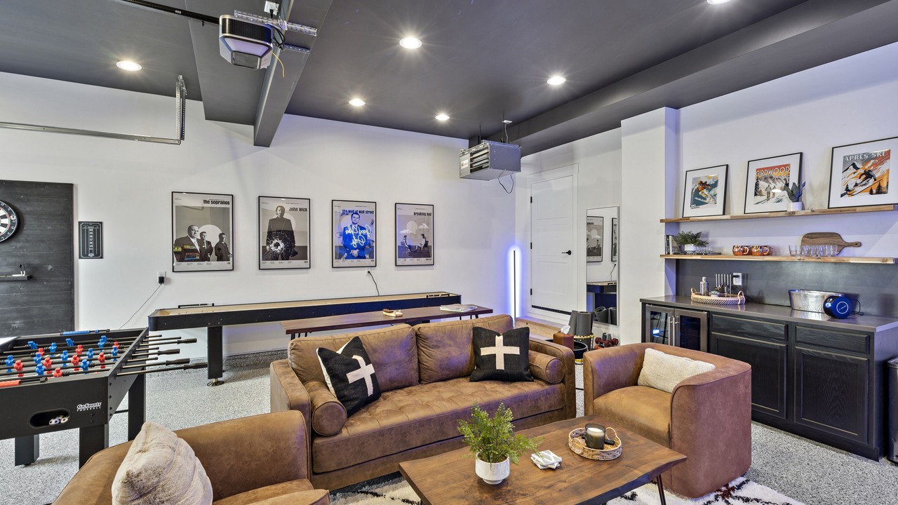 Photo of Livingroom in Girdwood