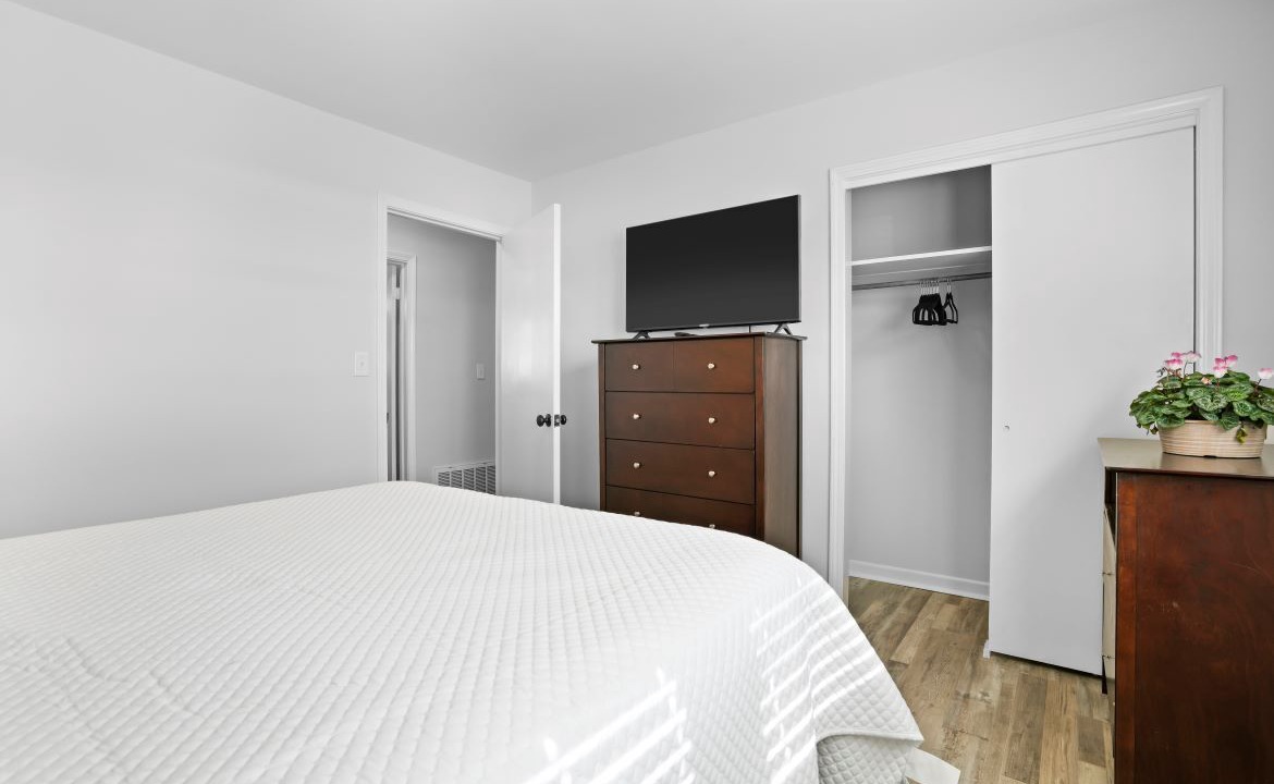 Photo of Bedroom in Berea