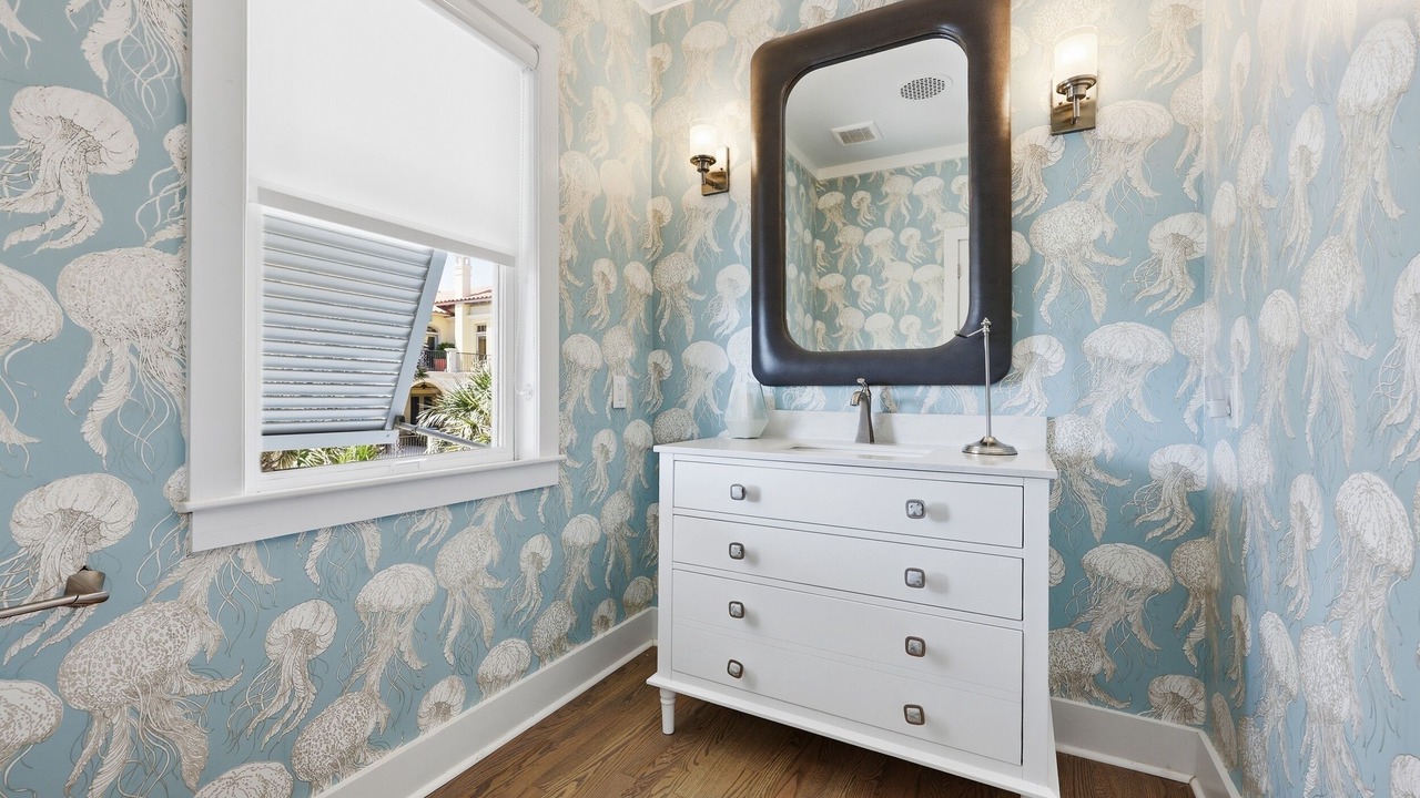 Photo of Bathroom in Debordieu Colony
