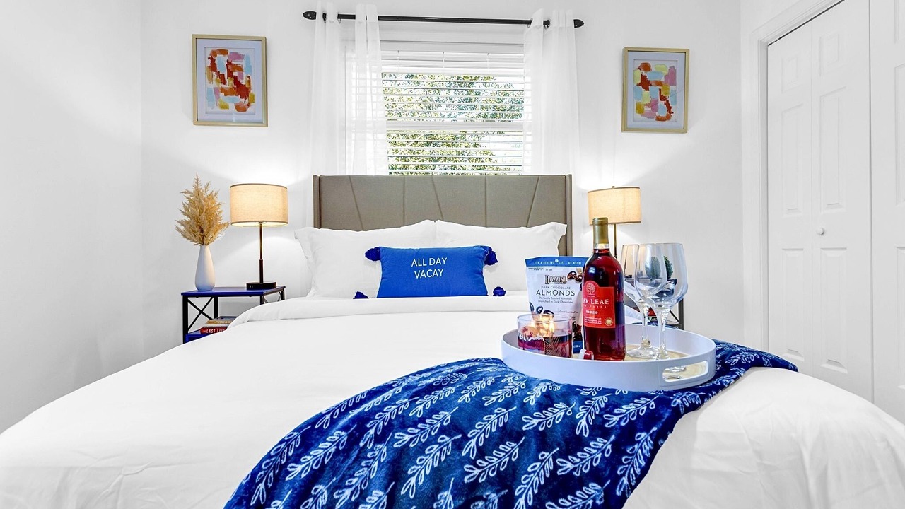 Photo of Bedroom in Candler-McAfee