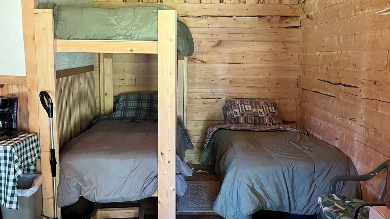 Photo of Bedroom in Ninilchik