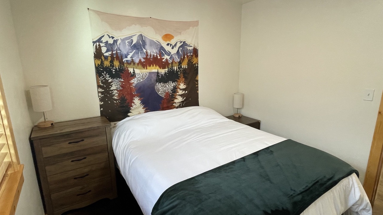 Photo of Bedroom in Soldotna