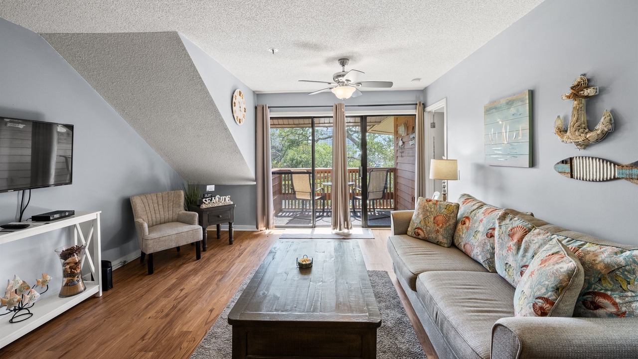 Photo of Bedroom in Arcadian Shores