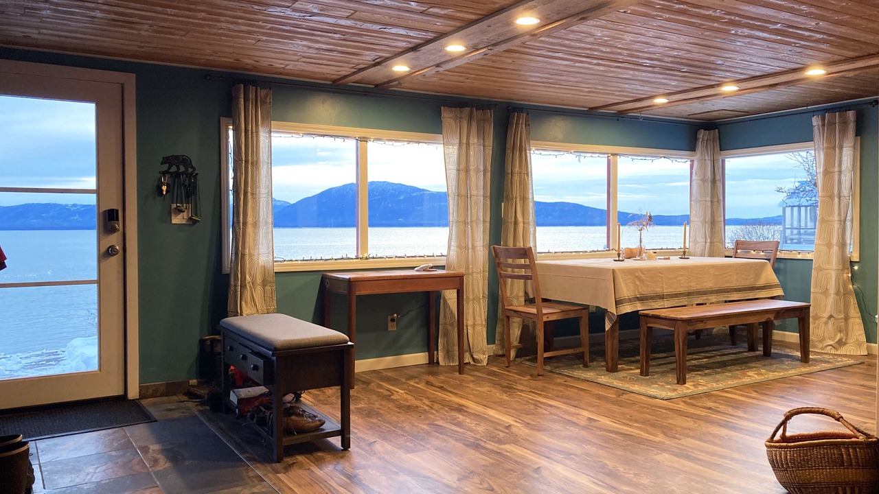 Photo of Bedroom in Juneau