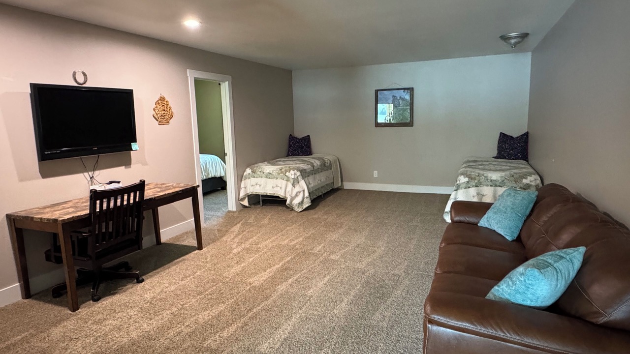 Photo of Bedroom in Ketchikan
