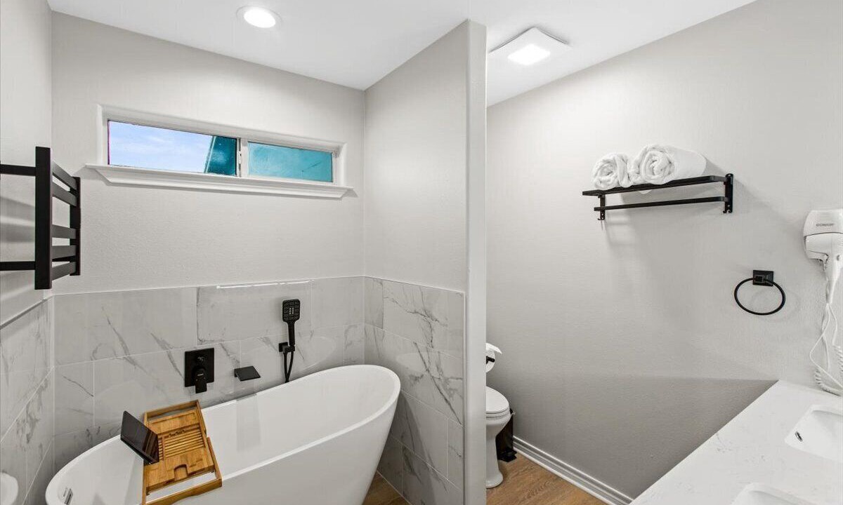 Photo of Bathroom in Port Bolivar
