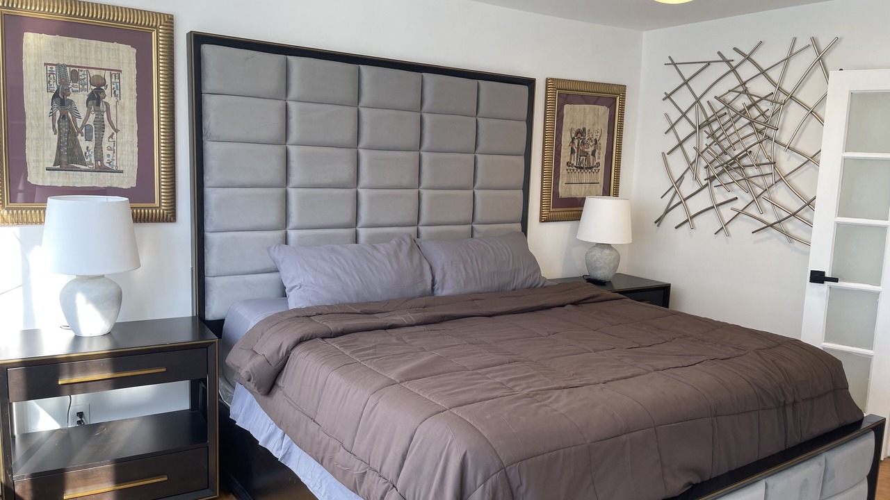 Photo of Bedroom in Peachtree Center