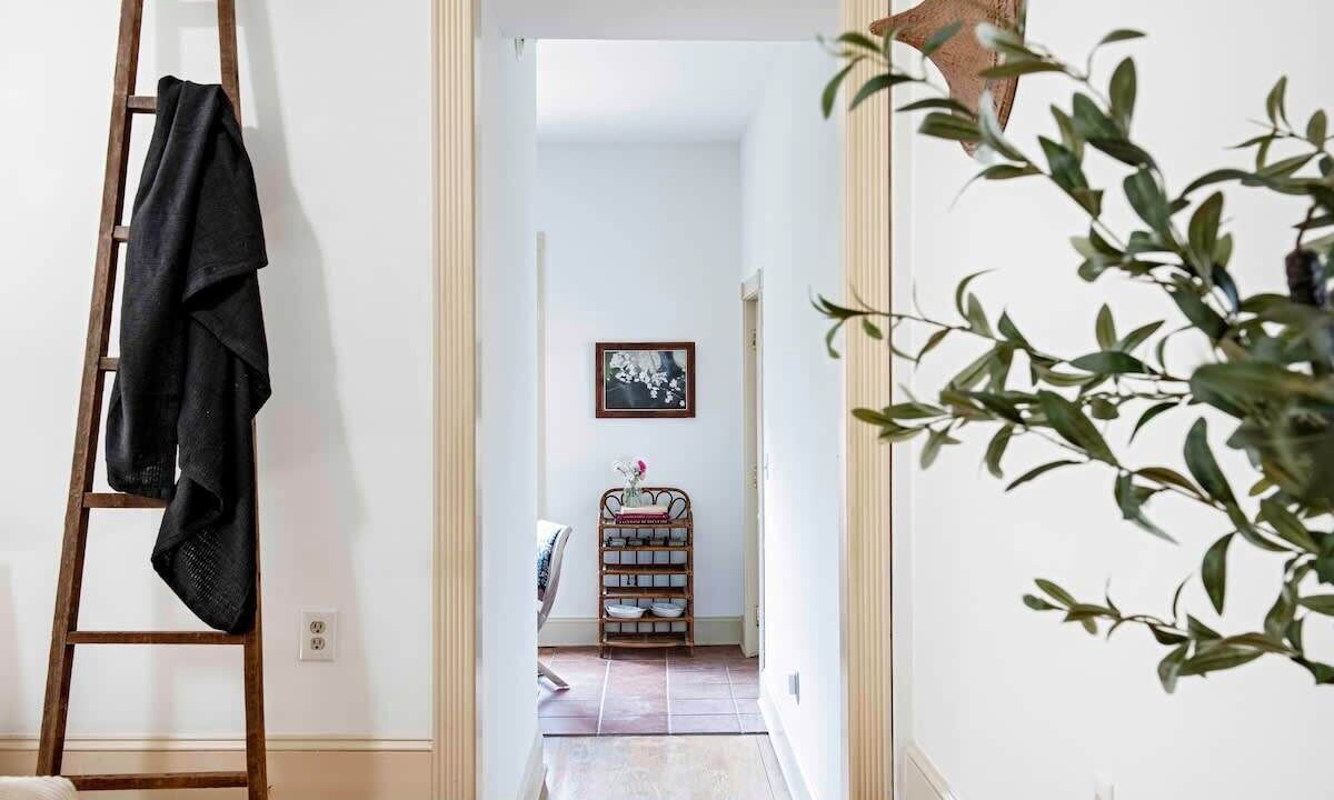 Photo of Livingroom in Cabbagetown