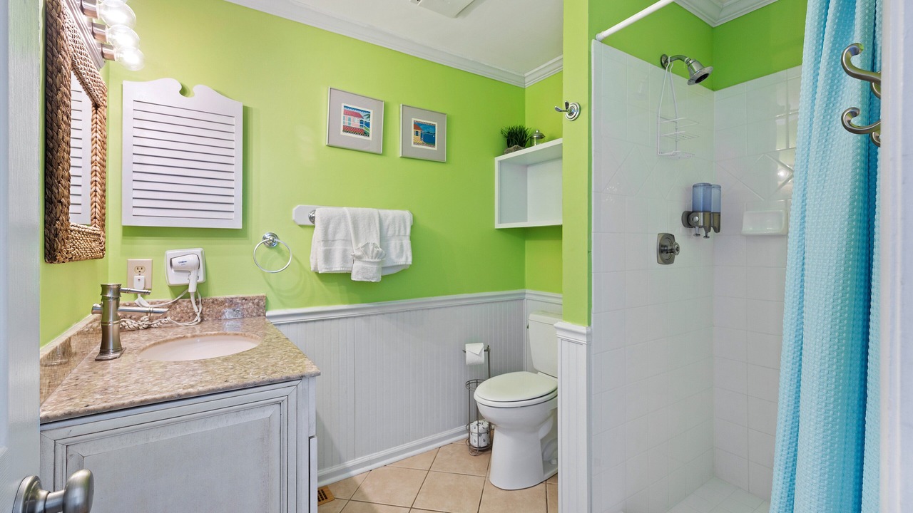 Photo of Bathroom in Sealoft Villas